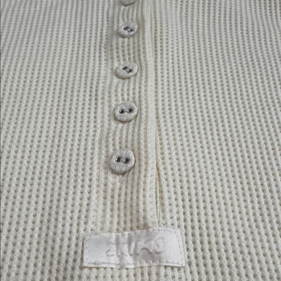 Skims - Long Sleeve Waffle Knit Henley Thermal Top - Picture 7 of 9